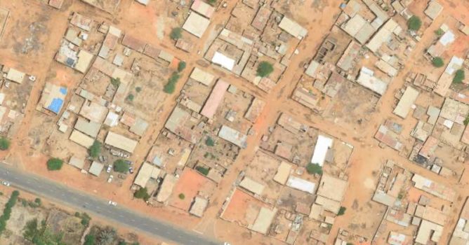 Orthophotoplans d'une exploitation agricole et d'un village en Afrique - Toposat